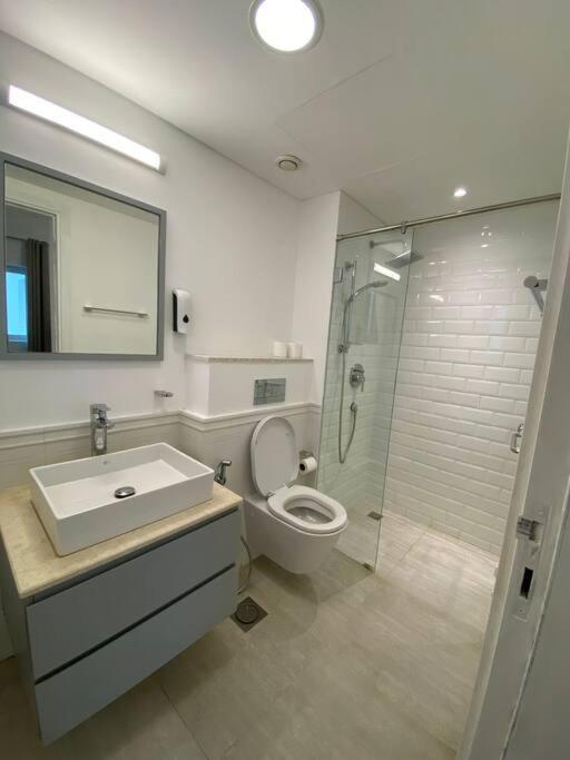 2bhk Furnished Flat With Jacuzzi Apartment